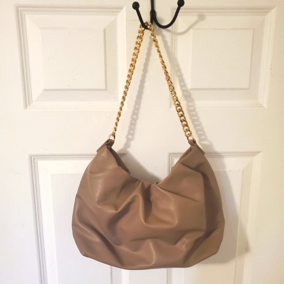 Moda Luxe Chain Hobo Bag - Picture 3 of 12